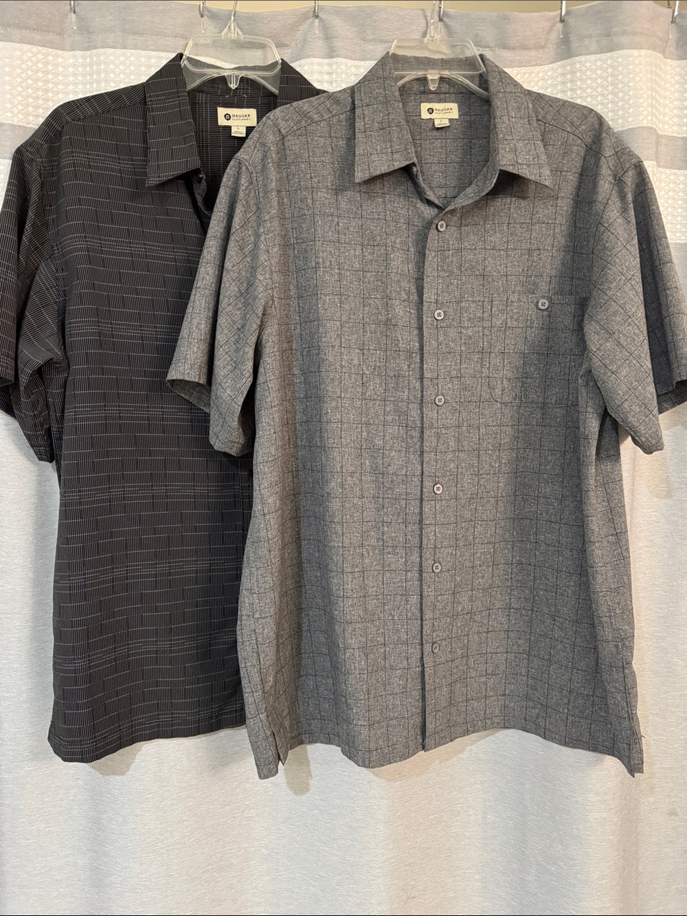 Haggar Men's Gray and Black Short-Sleeve Button-Down Shirts